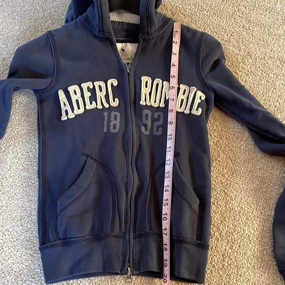 Abercrombie sweatshirt / hoodie with stitched writing - Picture 8 of 8